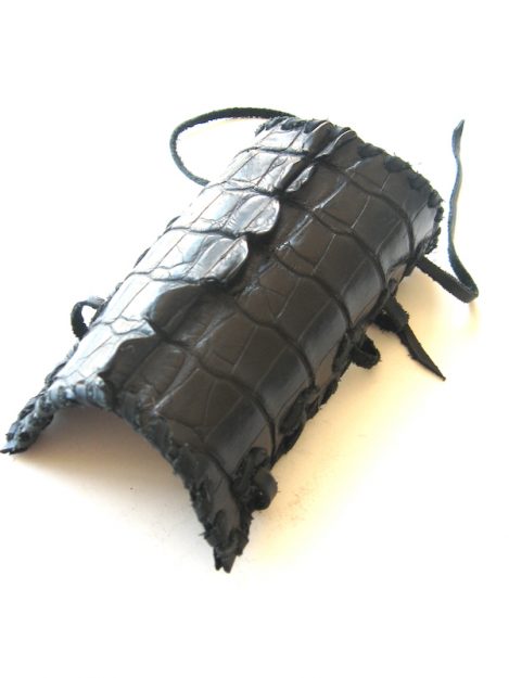 Lost Art™ Alligator Armband with a Leather Lace up