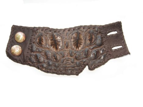 Lost Art™ Alligator Wristband with Leather and Metal Buttons